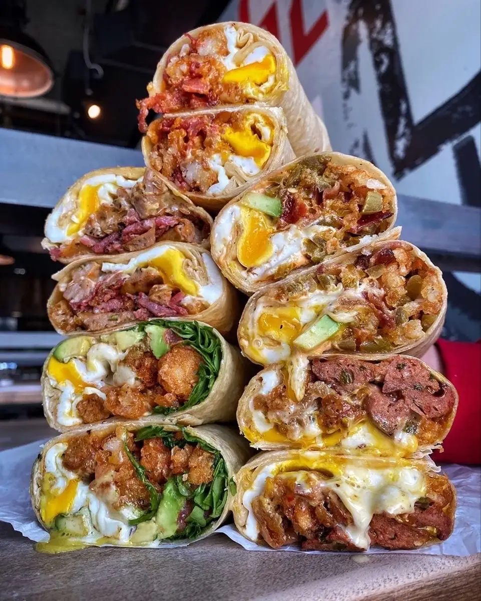  1 TACOS  FULL TOPPING  - 99.000 ₫ tại Hoàng Gia - Gà Rán & Trà Trái Cây - Hoàng Bật Đạt
