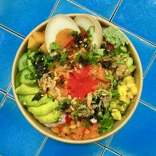 Hình ảnh Salmon & Soy-marinated Egg Poke Bowl - Cơm Cá Hồi & Trứng Ngâm Tương