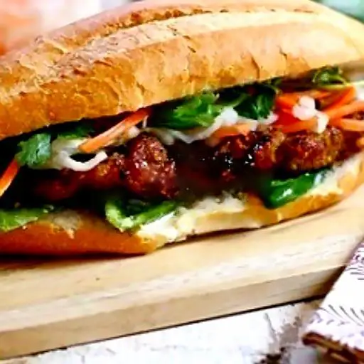 Bánh mì bò trứng - 39.000 ₫ tại Đức Thắng - Bánh Mì Hà Nội - Nguyễn Văn Lượng