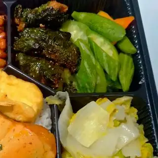 Hình ảnh Cơm Nem Mix Chả Lá Lốt 