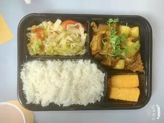 Hình ảnh Cơm Gà Cari