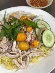 Hình ảnh Cơm Gà Thịt Trứng Non