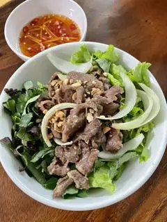 Bún bò xào - 69.000 ₫ tại Bếp Bố - Bún Bò Xào - Huỳnh Văn Bánh