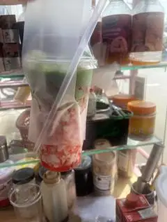 Hình ảnh matcha dâu 