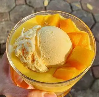 Hình ảnh kem xoài sữa dừa 
