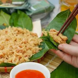 Hình ảnh Nem bùi Bắc Ninh ( cuốn lá sung)