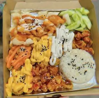 Hình ảnh box gà 6 vị ( tặng cơm rong biển)