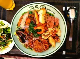 Hình ảnh bánh đa đỏ cá cay hải phòng đặc biệt
