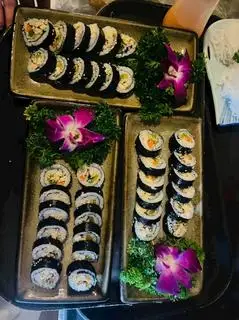 Cơm sushi chay - 65.000 ₫ tại Nhà Hàng Chay Hồ Lô Gia - Phạm Văn Chí