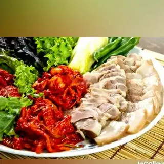 Hình ảnh 보쌈 Size 500g - Thịt Ba chỉ Hầm Rút Xương (2-3 người ăn)
