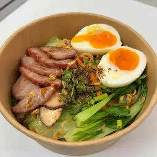 Hình ảnh Mì Xào Xá Xíu Trứng lòng đào