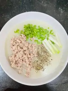 Cháo Thịt Bằm - 42.000 ₫ tại Cô Tư - Cháo Sườn & Xôi Gà - Đường 40