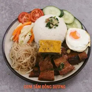 Hình ảnh Cơm tấm ba chỉ bì chả ốp la