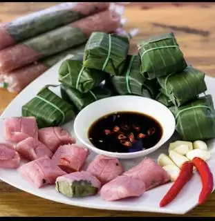 Nem Chua chiếc  - 7.000 ₫ tại Trịnh Hằng Store - Bánh Cuốn & Nem Nướng - Âu Cơ