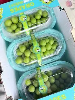 Hình ảnh Nho sữa mẫu đơn Vip hộp 1kg