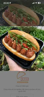 Bánh mì nem nướng - 35.000 ₫ tại Bánh Mì Hà Nội Tuấn Béo - Trần Quang Diệu