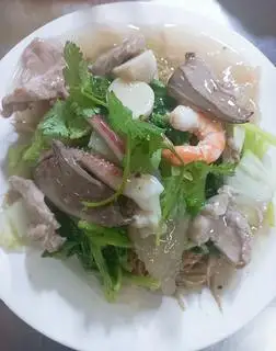 Hủ tiếu xào thập cẩm - 80.000 ₫ tại Hùng Ký Mì Gia - Chung Cư Ngô Gia Tự