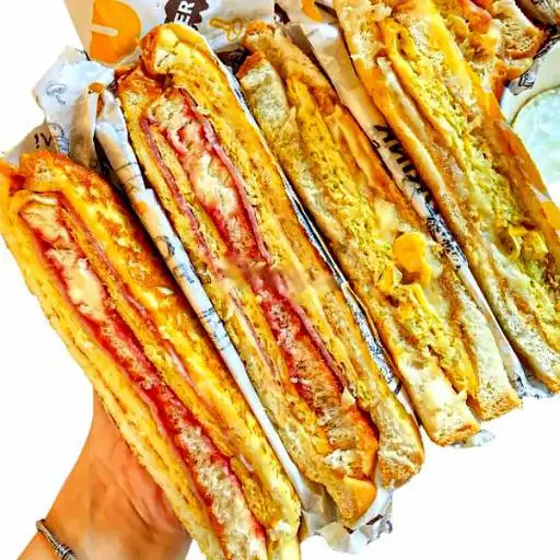 Đặc Biệt Full Topping - 55.000 ₫ tại Sandwich Bamking  - Nguyễn Thị Thập