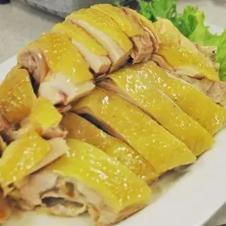 Hình ảnh Gỏi Gà Bắp Cải 1 con ( gà ủ muối) 