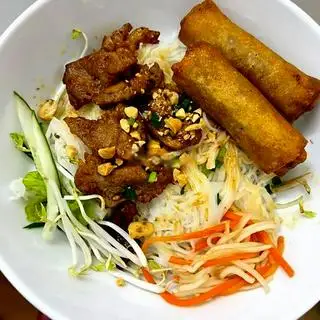 Bún Thịt Nướng - Chả Giò - 55.000 ₫ tại Bún Thịt Nướng Cô Ba Hiền - Đường Số 5