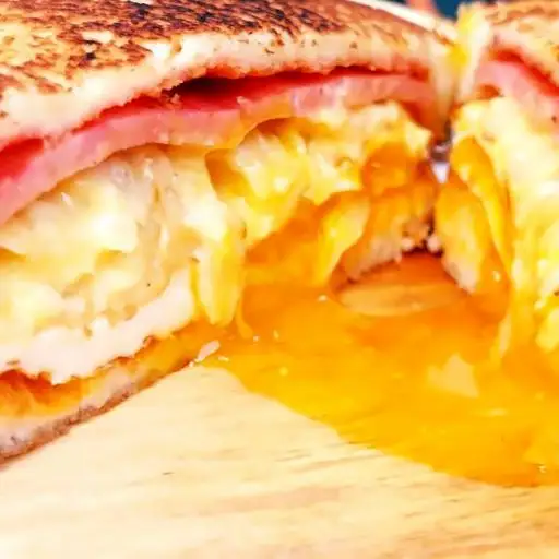Sandwich Jambon - Trứng - Phomai - 50.000 ₫ tại Sandwich Bamking  - Nguyễn Thị Thập