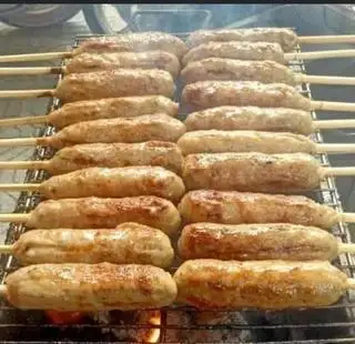Hình ảnh Nem nướng - que to