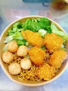 Hình ảnh Mì trộn gà viên - cá viên