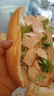 Hình ảnh Bánh Mỳ Chả Nóng