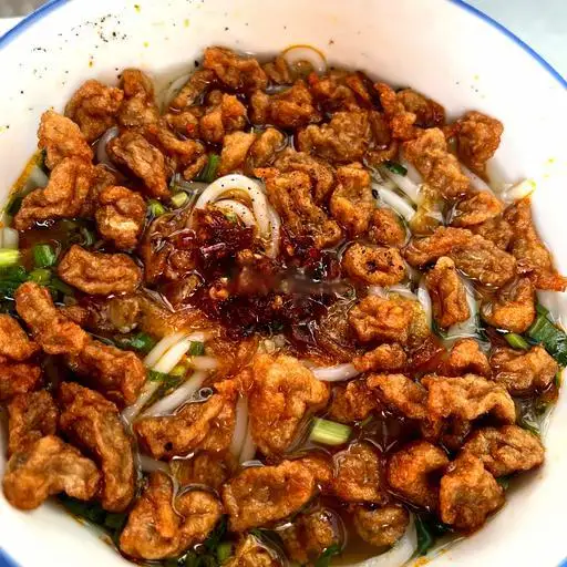 Bánh canh chả cá tô lớn - 40.000 ₫ tại Chả Cá Song Như - Bánh Canh Chả Cá & Bánh Mì Chả Cá - Nguyễn Văn Thương