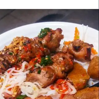 Hình ảnh Bún Nem Nướng Chả Giò 1