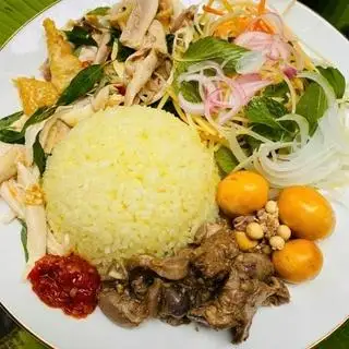 Cơm Gà Xé  - 60.000 ₫ tại Anh Ba Béo - Bánh Ướt Lòng Gà - Lê Đức Thọ