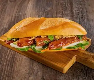 Hình ảnh Bánh Mì Nem Nướng