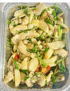 Hình ảnh Cá Tầm Xào Nấm Lớn
