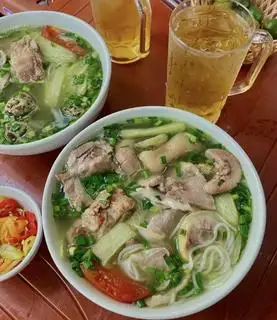 Hình ảnh Sườn , Mọc , Giò , Thịt , Móng