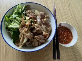 bún thịt bò xào  - 40.000 ₫ tại Quán Ăn Như Tiên 24 - Hủ Tiếu & Cơm Chiên - Lý Thường Kiệt