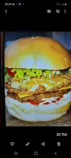 Hình ảnh hambuger gà +trà tắc 