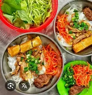 bún thịt nướng chả giò  - 55.000 ₫ tại Quỳnh Quỳnh - Gỏi Cuốn, Bún Thịt Nướng & Bún Mắm Nêm - Huỳnh Tấn Phát
