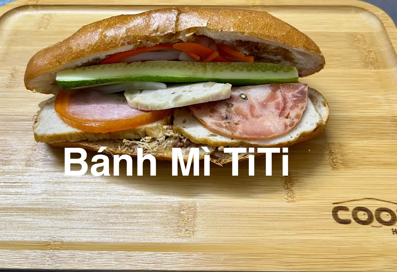 Hình ảnh Bánh Mì Chả Muối Tiêu