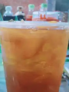 Hình ảnh trà đào ly khổng lồ 