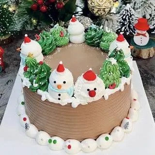 Hình ảnh bánh kem tuyết cây thông 