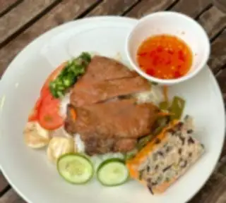 Hình ảnh Cơm sườn chả