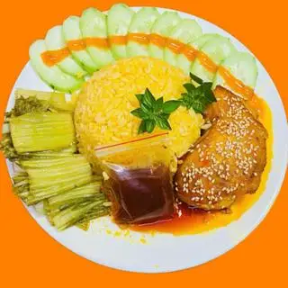 Hình ảnh Cơm rang,má đùi gà tươi(hơn 200g gà) Chiên sốt Thái- Chua ngọt ,ít cay