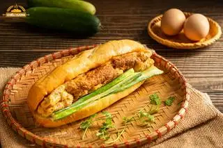 Hình ảnh Bánh Mì Pate Trứng