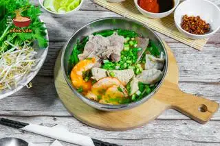 Hủ tiếu nước Thập cẩm có xương - 80.000 ₫ tại Hủ Tiếu Nam Vang Hồng Vân - Hủ Tiếu Ngon Thủ Đức - Tô Ngọc Vân