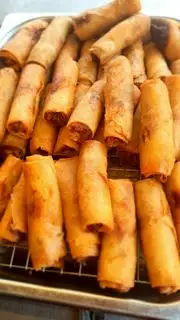 Chả giò  - 9.000 ₫ tại Bánh Mì & Bún Thịt Nướng Anh Thư - Tôn Đản