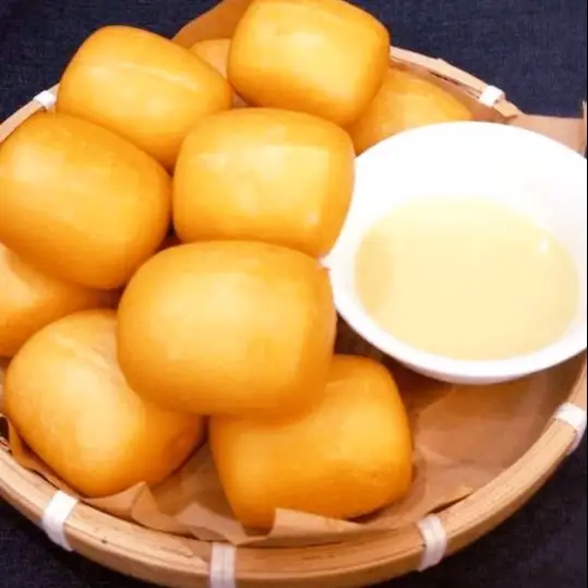 Hình ảnh Màn thầu chiên chấm sữa(3 cái)