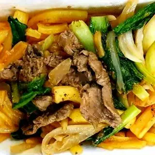 Nui xào bò - 44.000 ₫ tại Bếp Cô Lan - Mì & Nui Xào Bò - Nguyễn Trọng Tuyển