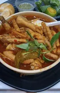 Hình ảnh Chân gà xào cay - vừa