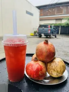 Hình ảnh Trà lài lựu đỏ ly 700ml 
