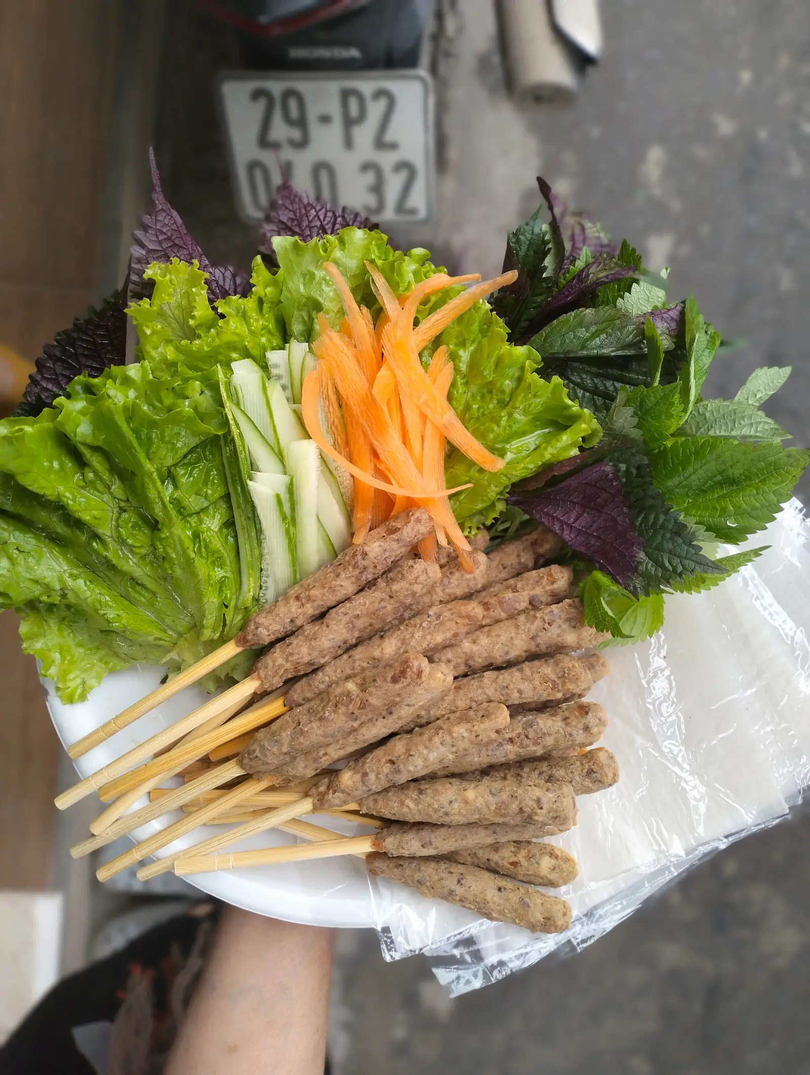 Hình ảnh Nem Lụi